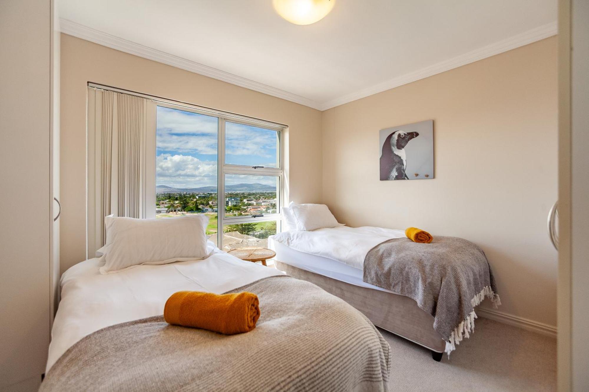 Apartment Ocean View 7th Floor 2 Bed, Blouberg Cape Town