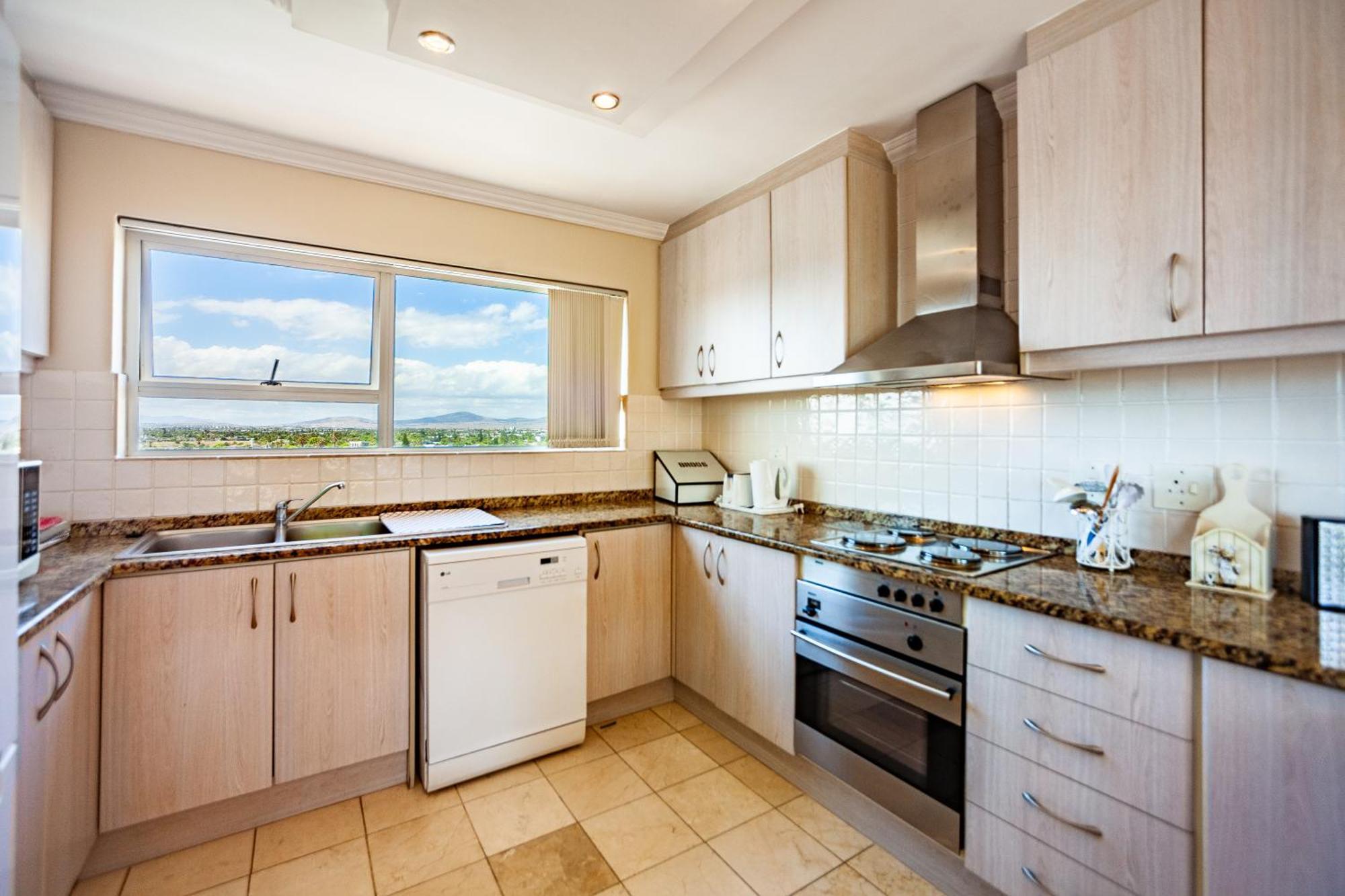Ocean View 7th Floor 2 Bed, Blouberg *