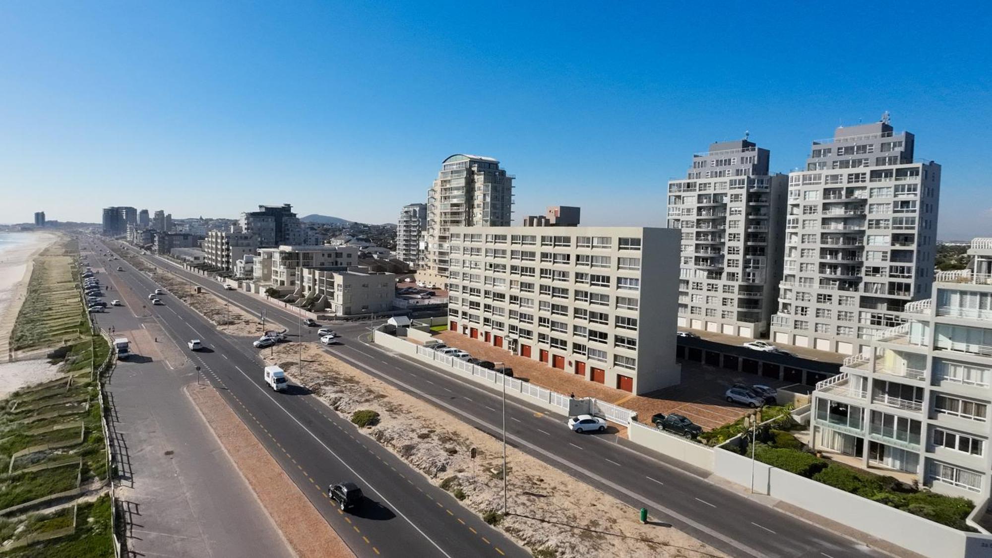 Ocean View 7th Floor 2 Bed, Blouberg