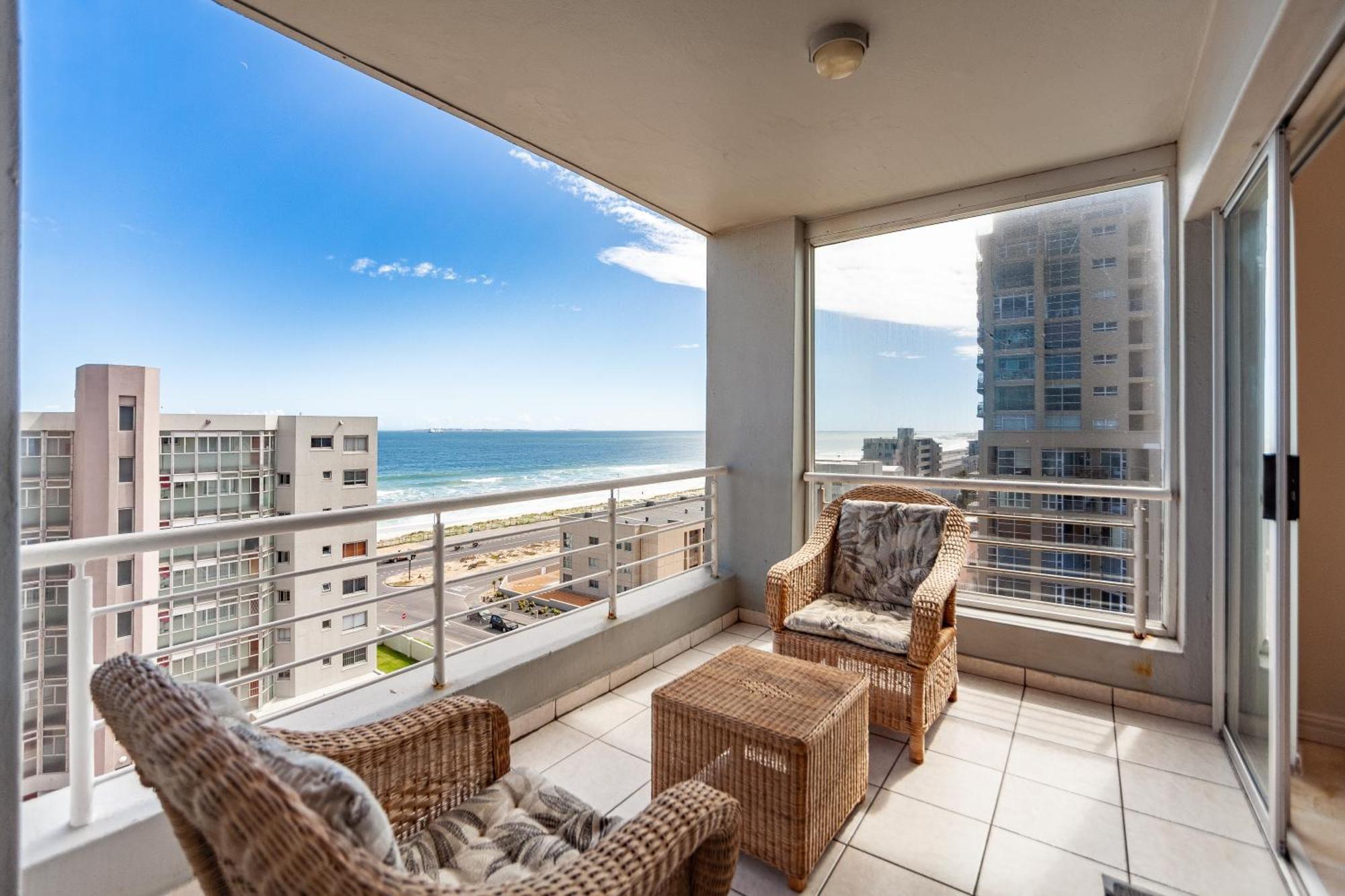 Ocean View 7th Floor 2 Bed, Blouberg Apartment